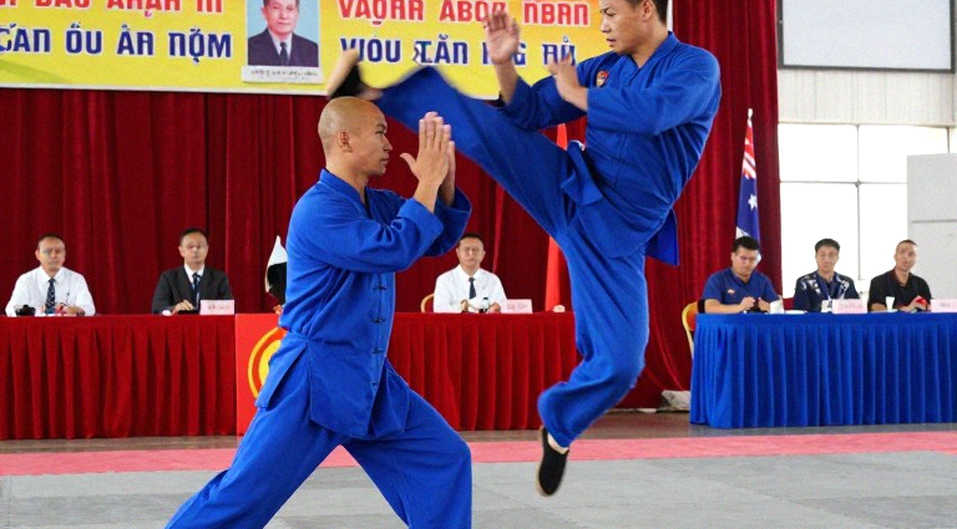 Raoni Barcelos, Cáng Cứu Thương Và Bài Kiểm Tra Mà UFC Không Gọi Tên