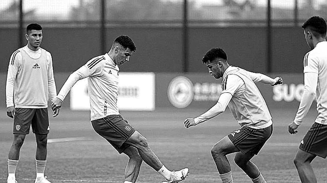 U23 Việt Nam vào tứ kết Asian Games 2026: trục giữa gãy, bài toán sáu phút và ba ngày hồi phục