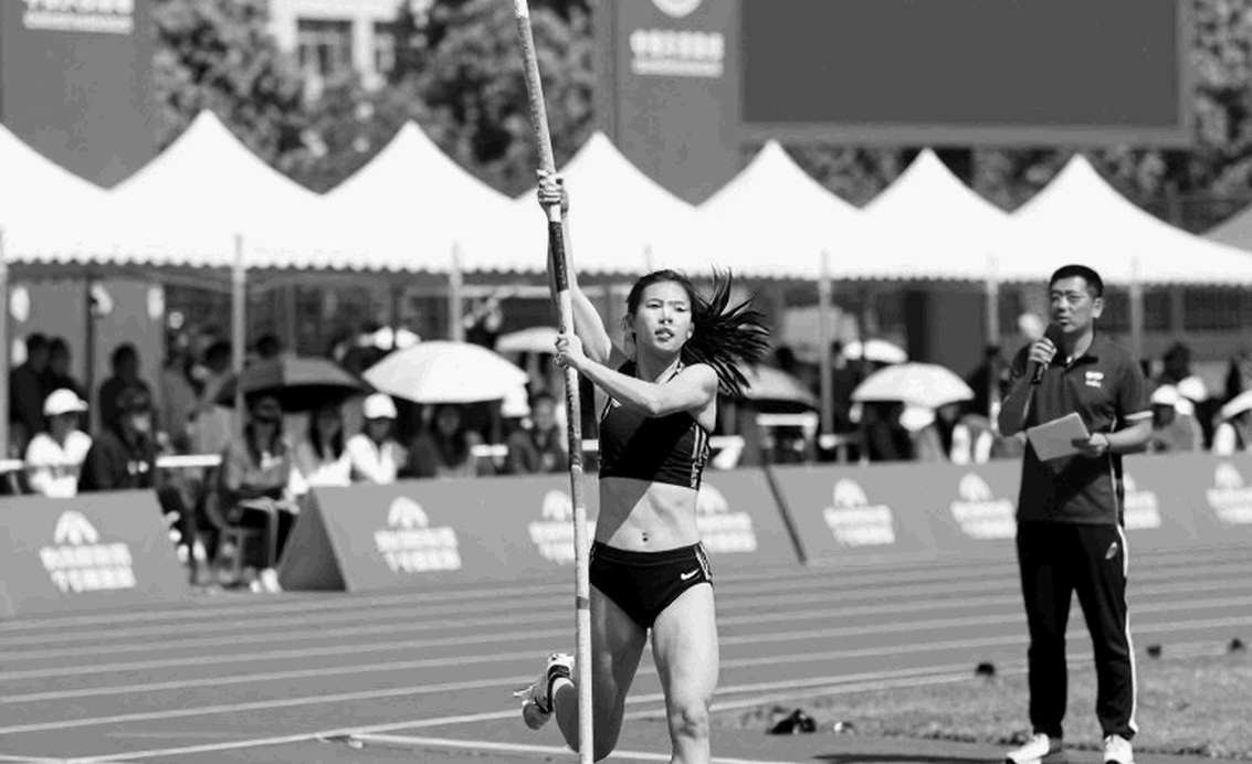 Dặm 20: Nụ hôn cuối ở dặm 18 và khoảng trống sàng lọc tim trong marathon phong trào