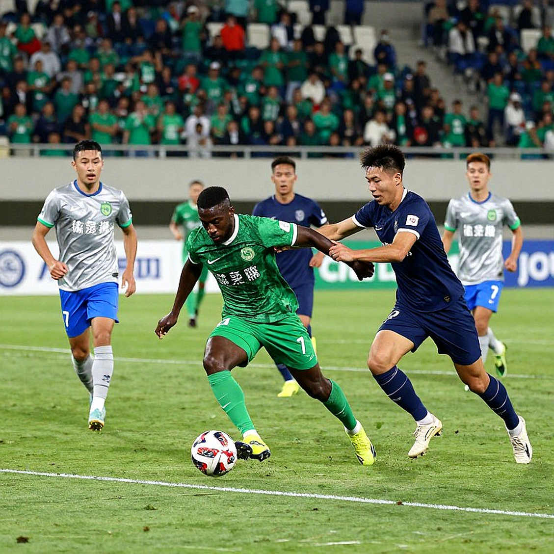 Khoảng trắng hồ sơ V.League: Bóng đá Việt Nam thiếu gì để kiểm chứng chính mình