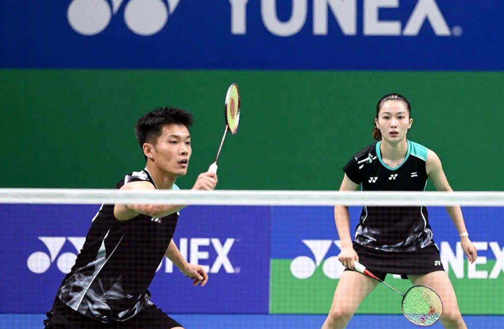 Alwi Farhan Spars With Momota Ahead of Asian Games 2026: The Lesson Lies in the Gap, Not the Smash Alwi Farhan Spars With Momota Ahead of Asian Games 2026: The Lesson Lies in the Gap, Not the Smash