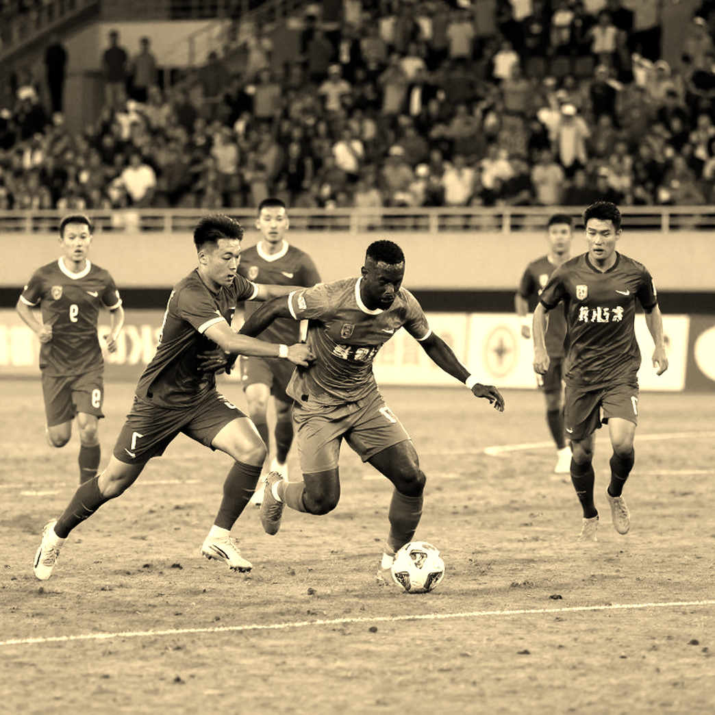 Vozinha muốn trở về cuộc sống cũ: Khi World Cup biến một thủ môn 40 tuổi thành tài sản không ai dám chạm đến Vozinha muốn trở về cuộc sống cũ: Khi World Cup biến một thủ môn 40 tuổi thành tài sản không ai dám chạm đến